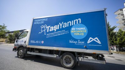 Mersin Büyükşehir Belediyesi, kentte üniversite öğrenimi gören gençlerin barınma sürecinde