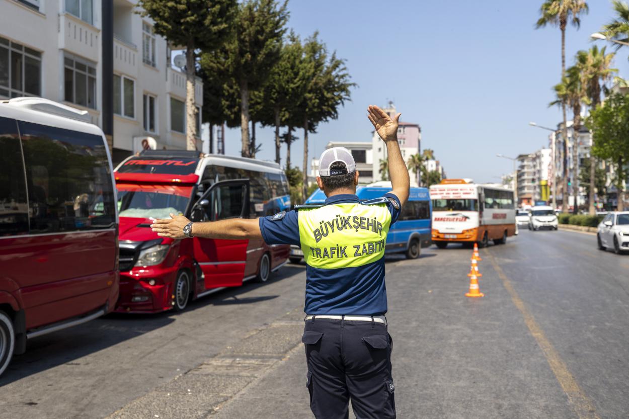 Mersin Büyükşehir Belediyesi; vatandaşların daha sağlıklı, güvenli ve konforlu bir