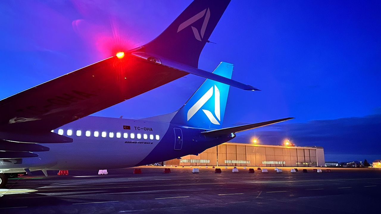 AJet filosunu gençleştirmeye devam ediyor: Boeing 737-8 MAX İstanbul’da – Türkiye’nin en genç hava yolu şirketi AJet, filosunu gençleştirme ve