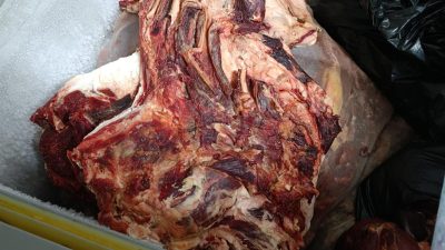 Akdeniz Belediyesi Zabıta Müdürlüğü ekipleri, halk sağlığını korumak ve gıda