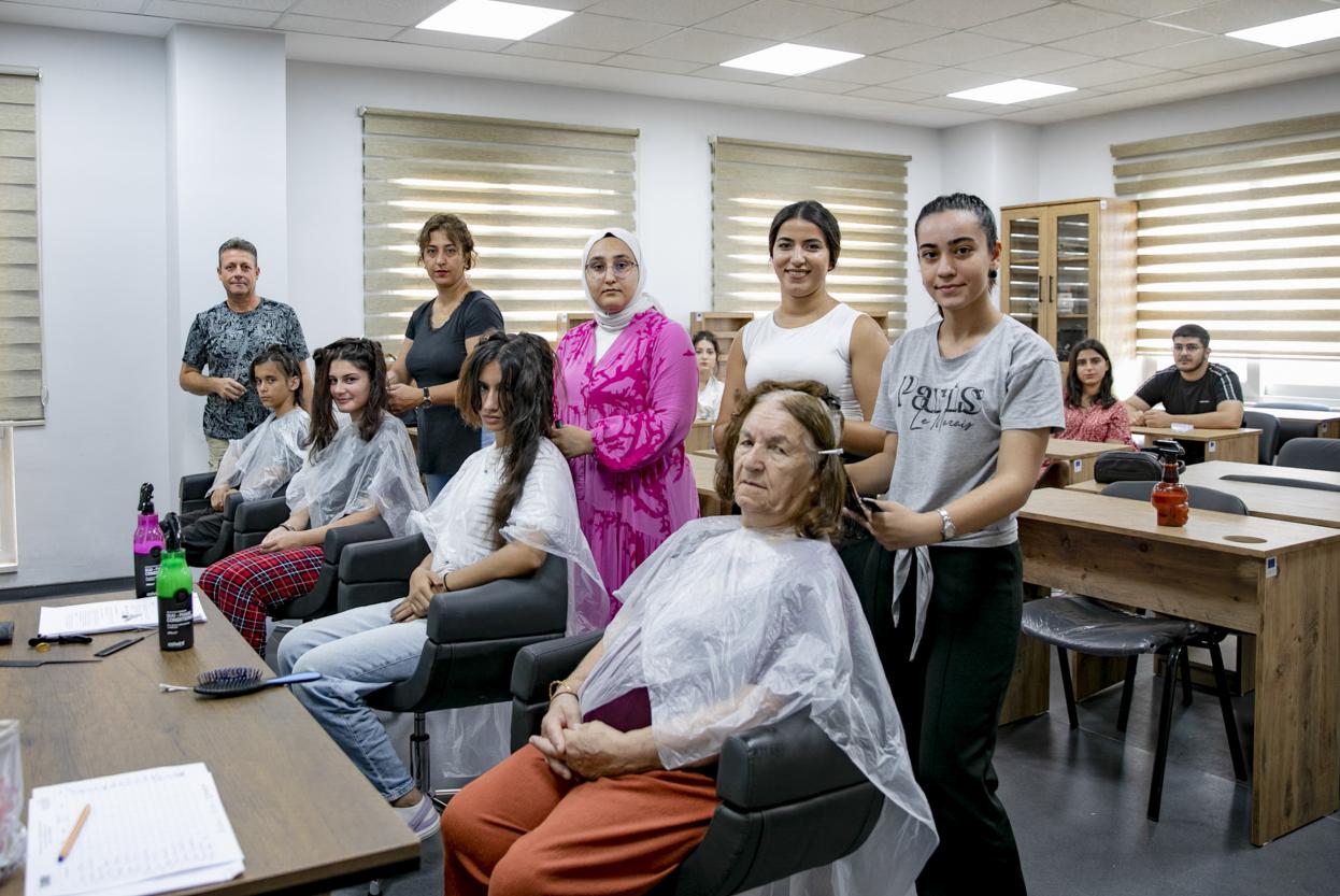 Mersin’de meslek edinmek isteyenleri ve kalifiye eleman arayan sektör temsilcilerini,