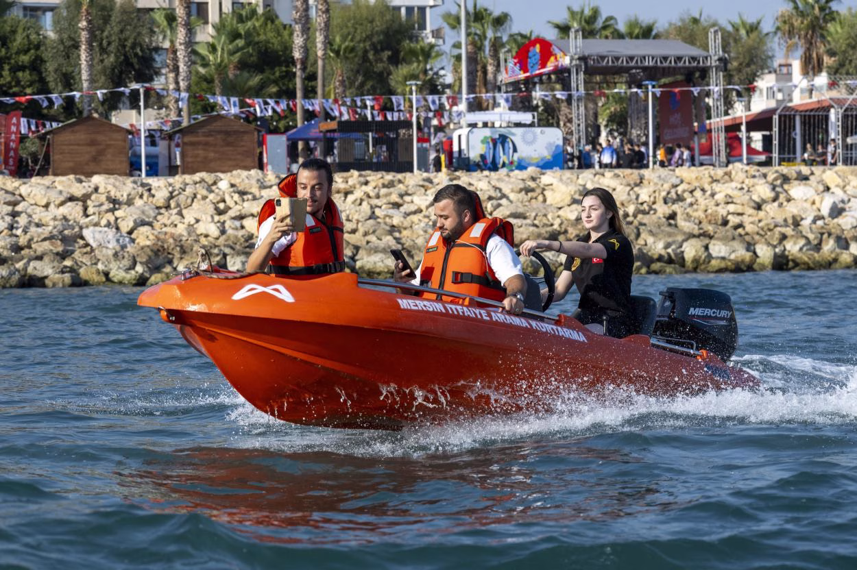‘10 Numara Öğrenci Kenti, Mersin’ mottosuyla her yıl binlerce üniversite