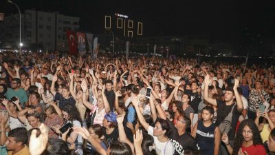 Yaz tatilini yaylalarda ve deniz kenarlarında değerlendiren Mersinlilerin hoşça vakit