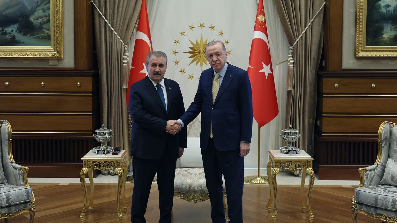 Cumhurbaşkanı Recep Tayyip Erdoğan, Büyük Birlik Partisi (BBP) Genel Başkanı