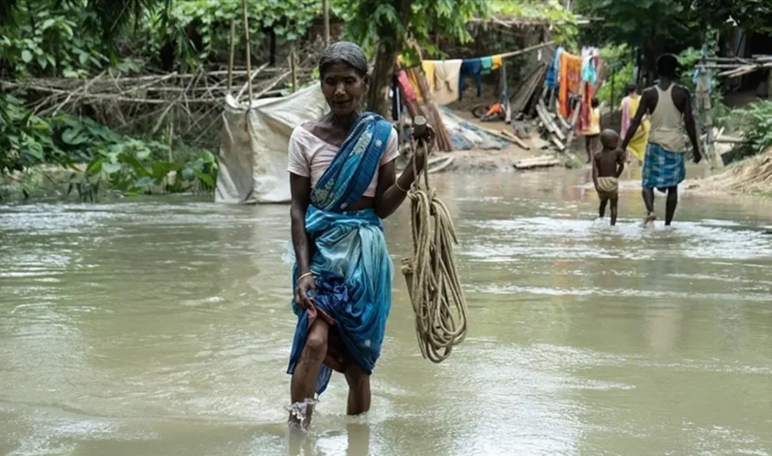 Hindustan Times’ın aktardığı bilgilere göre, Cammu Keşmir’in Kishtwar bölgesinde “bulut
