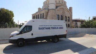 Akdeniz Belediyesi, vatandaşların daha temiz, sağlıklı ve hijyenik bir ortamda