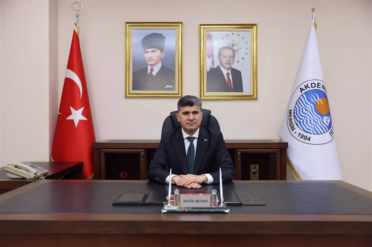 Akdeniz Kaymakamı ve Belediye Başkan V. Zeyit Şener, 2025-2026 eğitim