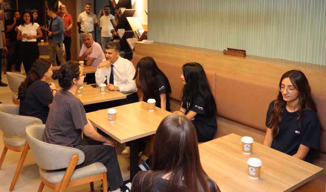 Akdeniz’in Yeni Kültür Durağı: “Bilgi Limanı Kütüphanesi” Kapılarını Kitapseverlere Açtı