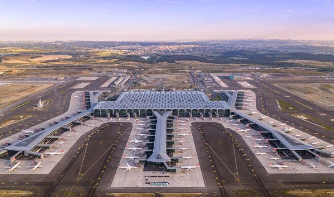 Türkiye hava trafiğinde zirvede: İstanbul Havalimanı Avrupa’da birinci, dünyada beşinci.. 17.09.2025 Rapora göre, Türkiye günlük ortalama 4.200 uçuşla Avrupa’daki en yoğun