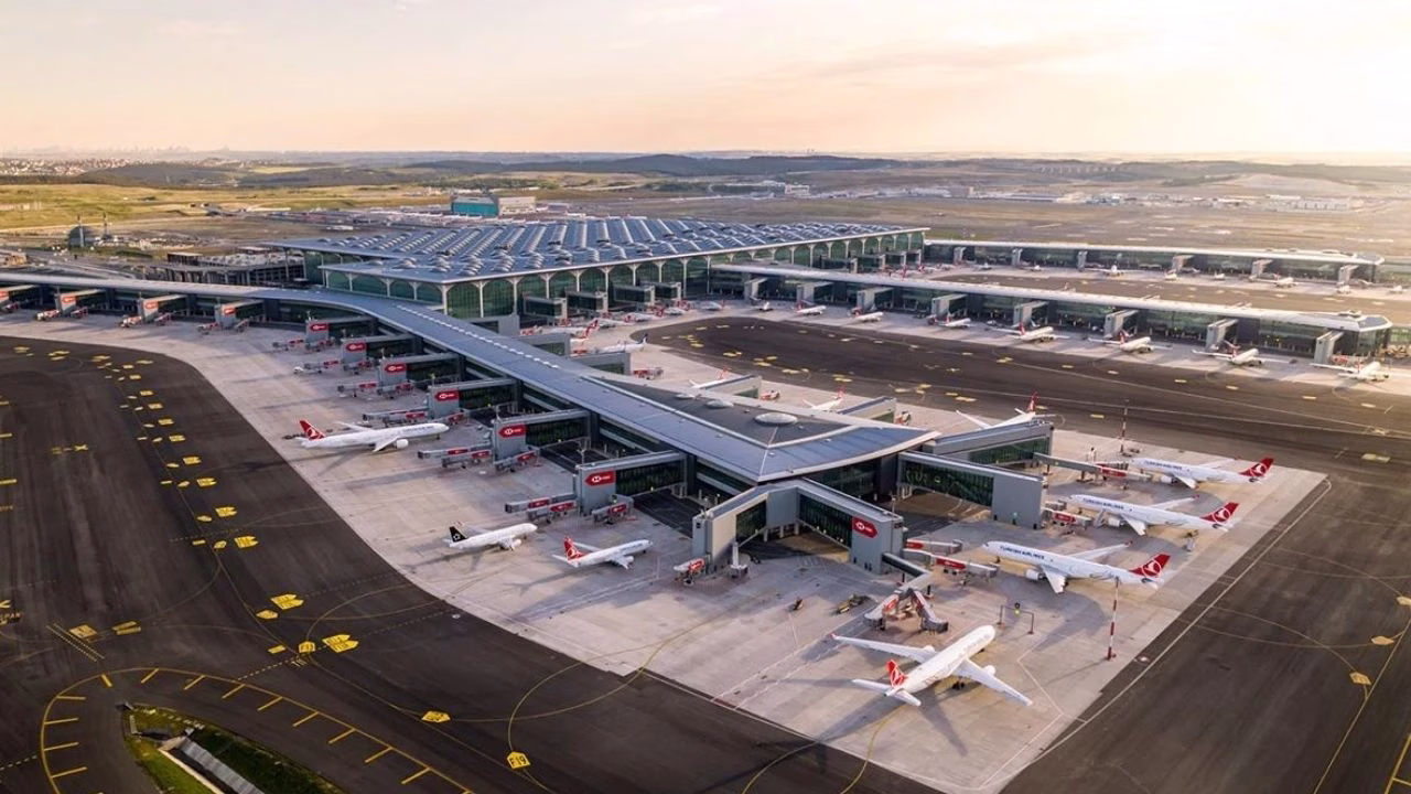 29 Ekim Cumhuriyet Bayramı, İstanbul Havalimanı’nda görkemli etkinliklerle kutlanacak. Havalimanının