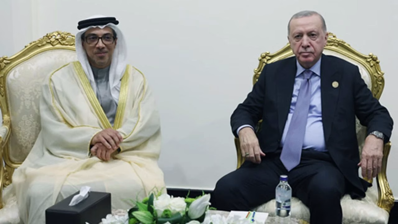 Cumhurbaşkanı Erdoğan, Gazze zirvesine katılmak üzere Mısır’da 
Cumhurbaşkanı Recep Tayyip Erdoğan, Gazze’deki ateşkes anlaşmasına son şeklini vermek