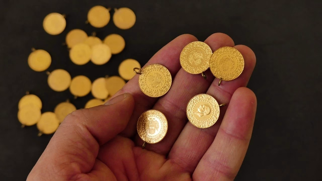 Altının gram fiyatı, güne yükselişle başlamasının ardından 6 bin 790