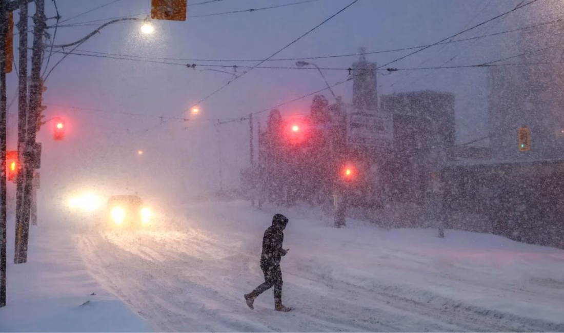 ABD genelinde etkili olan kar fırtınası ve dondurucu soğuklar hayatı