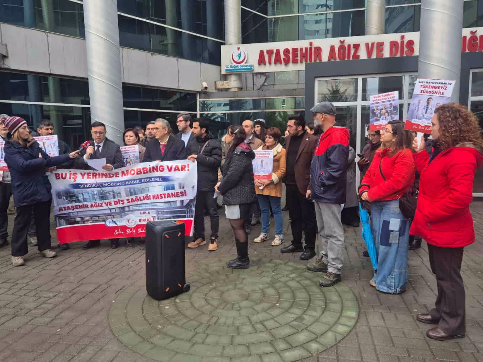 Sağlık iş kolunda sendikalar Hekim Birliği Sendikası’nın da katılımıyla baskı