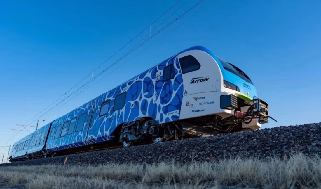 Hidrojen yakıtlı tren için tarihi iş birliği Birleşik Krallık ile Türkiye arasında hidrojen yakıtlı tren geliştirilmesine yönelik