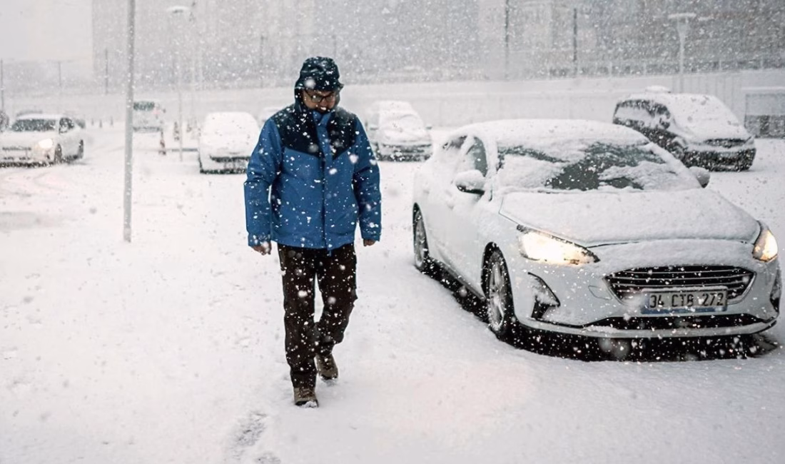 İstanbul’a kar geliyor: 12 il için sarı kod Meteoroloji Genel Müdürlüğü (MGM), hava durumu tahminlerini güncelledi. Son günlerde