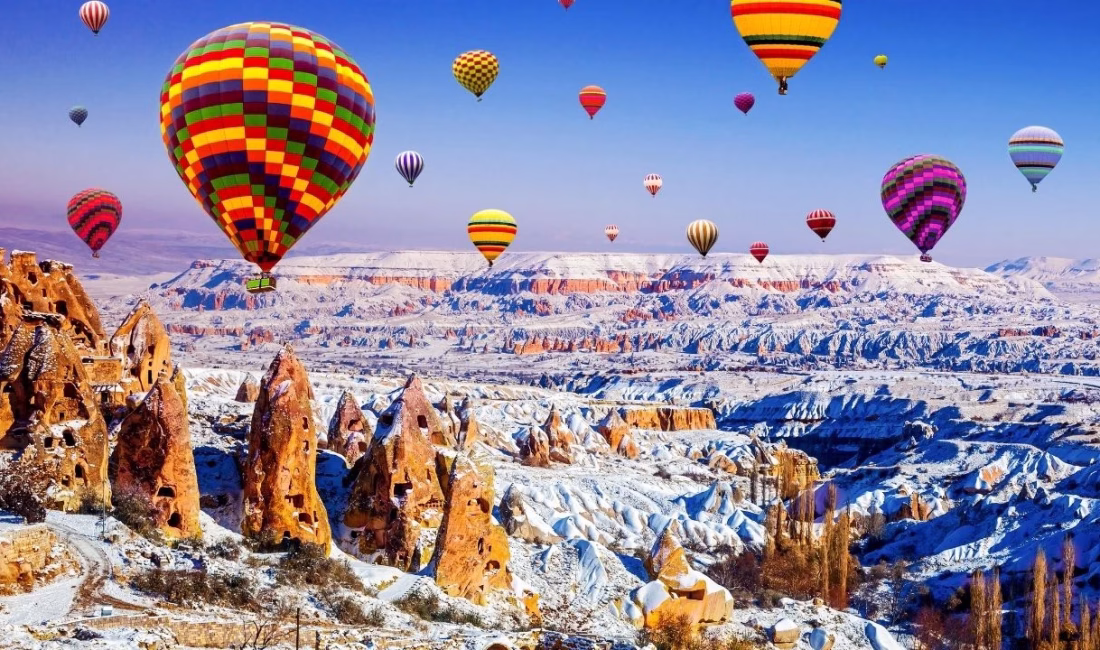 Türkiye’nin önemli turizm merkezlerinden Kapadokya’da sıcak hava balonu turları, olumsuz