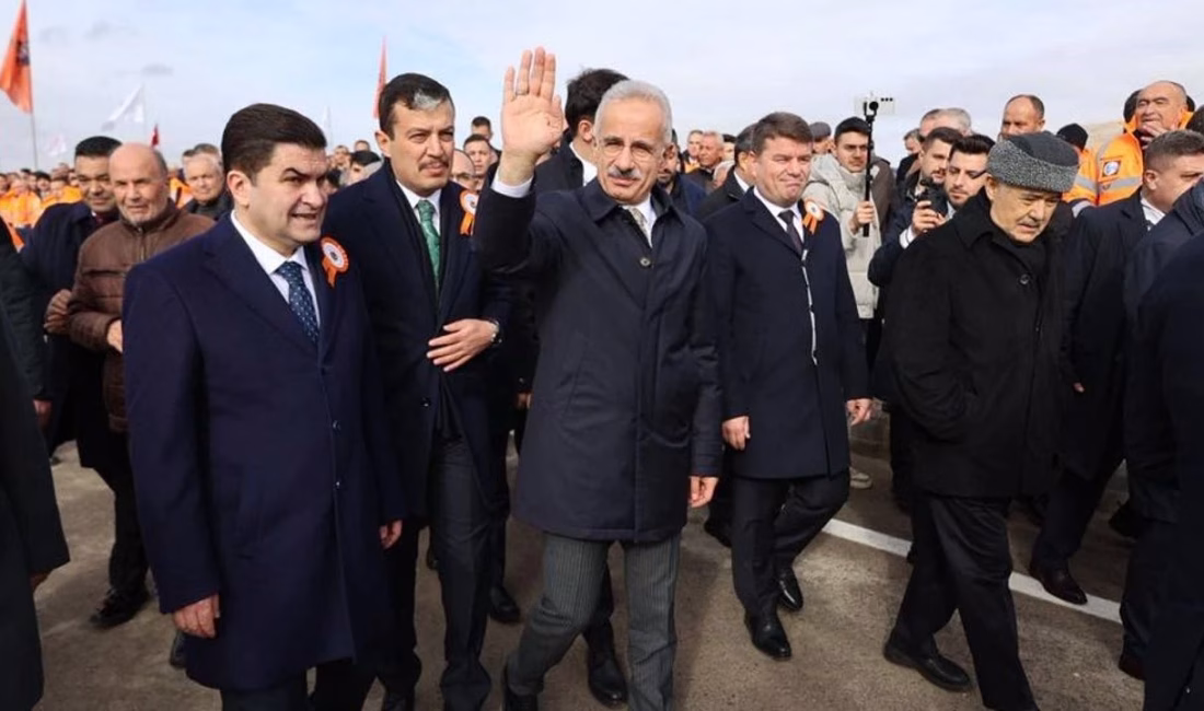 Ulaştırma ve Altyapı Bakanı Abdulkadir Uraloğlu’nun katılımıyla açılan Aksaray-Ortaköy Çevre