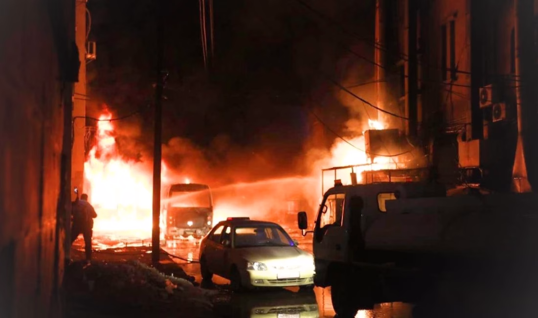 Suriye ordusunun Halep kent merkezinde yürüttüğü operasyonların ardından bir mahalleye