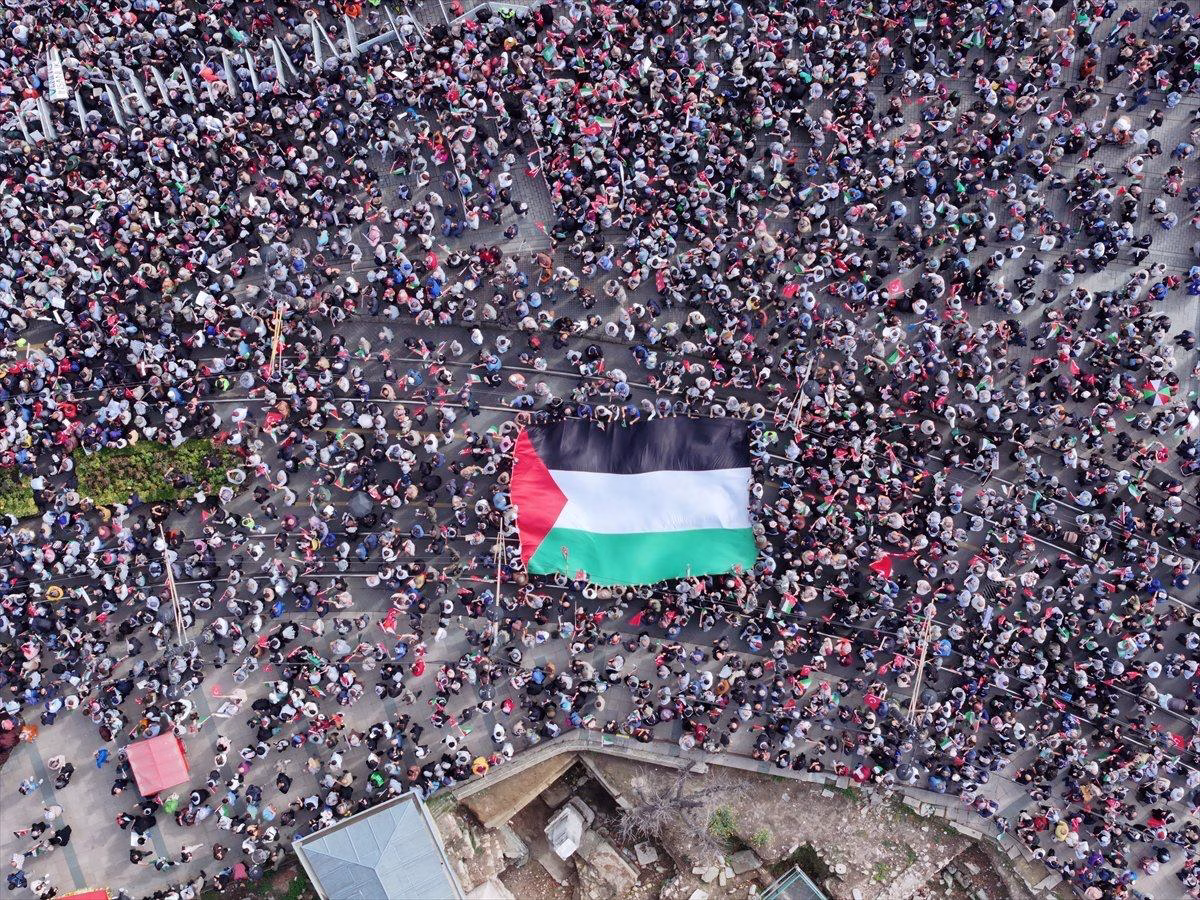 Gazze Şeridi’nin Mısır’a açılan tek kapısı olan Refah Sınır Kapısı’nın