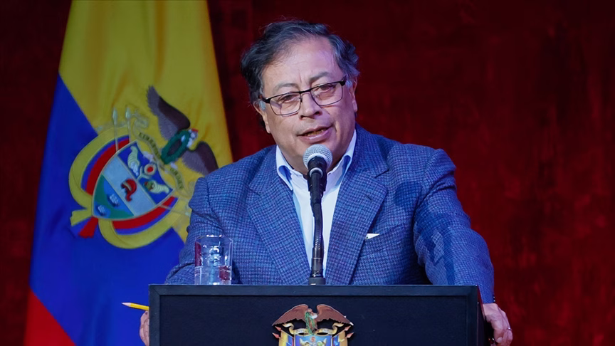 Kolombiya Cumhurbaşkanı Gustavo Petro, Venezuela’ya askeri müdahalede bulunan ABD’nin ülkesine