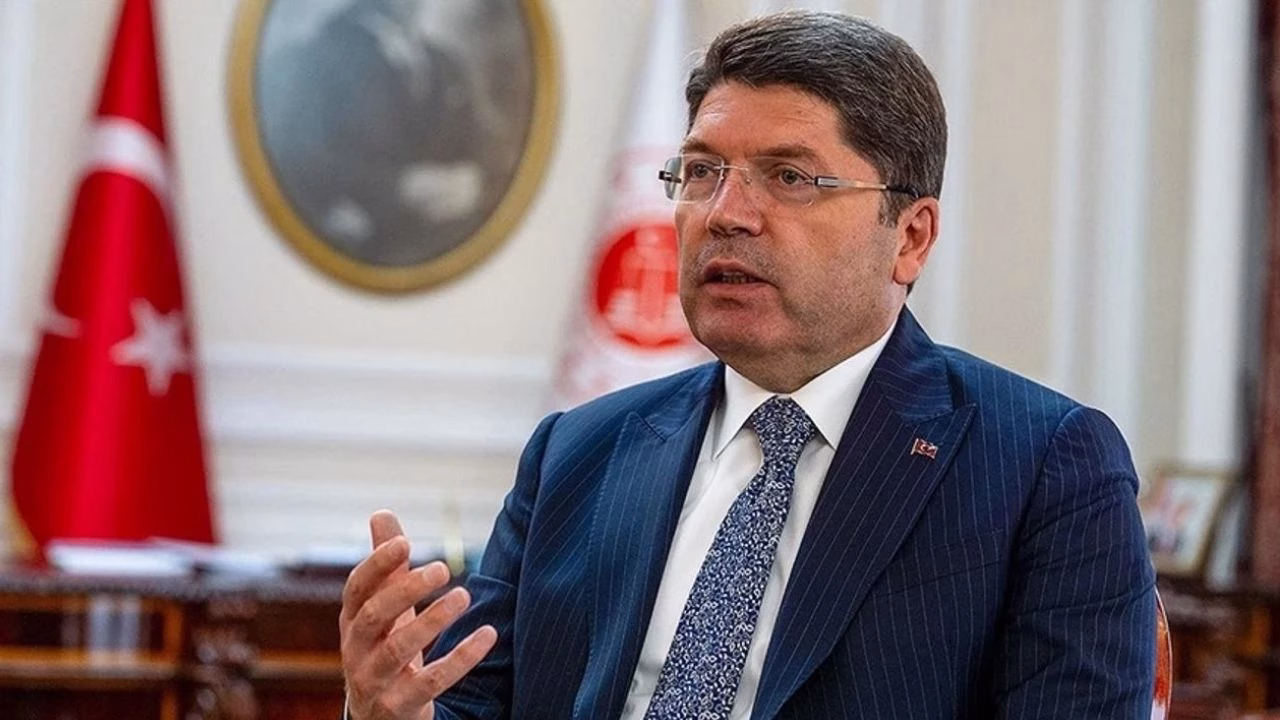 Adalet Bakanı Yılmaz Tunç, hukuk eğitiminin niteliğine ilişkin değerlendirmelerde bulunarak,