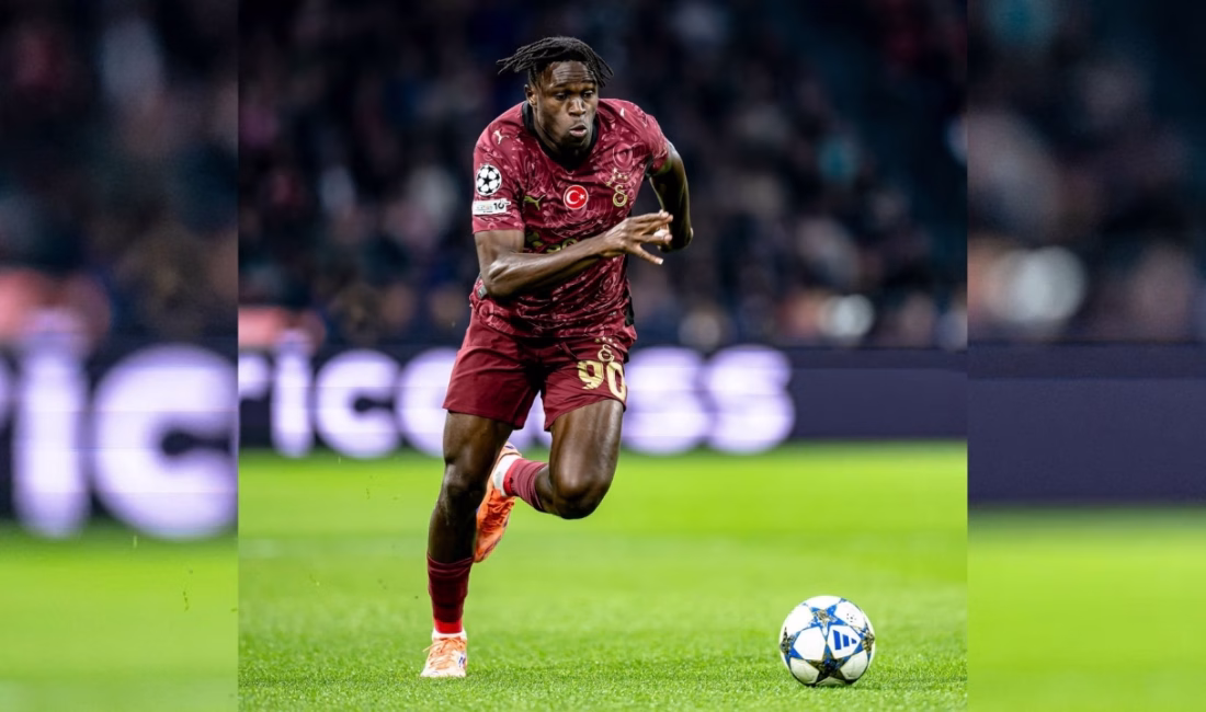 Galatasaray Sağlık Heyeti Kurulu Başkanı Yener İnce, futbolcu Wilfried Singo