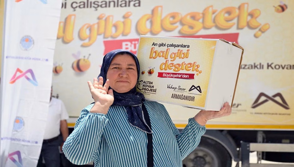 Mersin Tarımsal Hizmetler Dairesi Başkanlığı koordinesinde, arıcılara bal gibi destekler