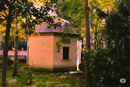 Osmangazi’de tarihi bir hazine: Bedreddin Mahmud Pars Türbesi Bursa’nın merkez Osmangazi ilçesi Şehreküstü Mahallesi’nde, günlük yaşamın hareketliliği içinde