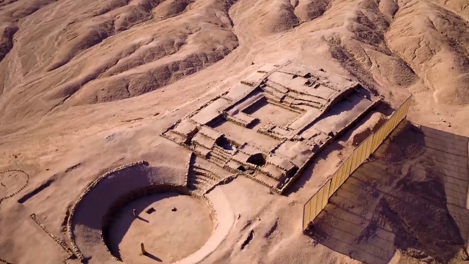 Peru’nun kuzeyinde, Amerika kıtasının en eski uygarlıklarından Caral’a yakın bir