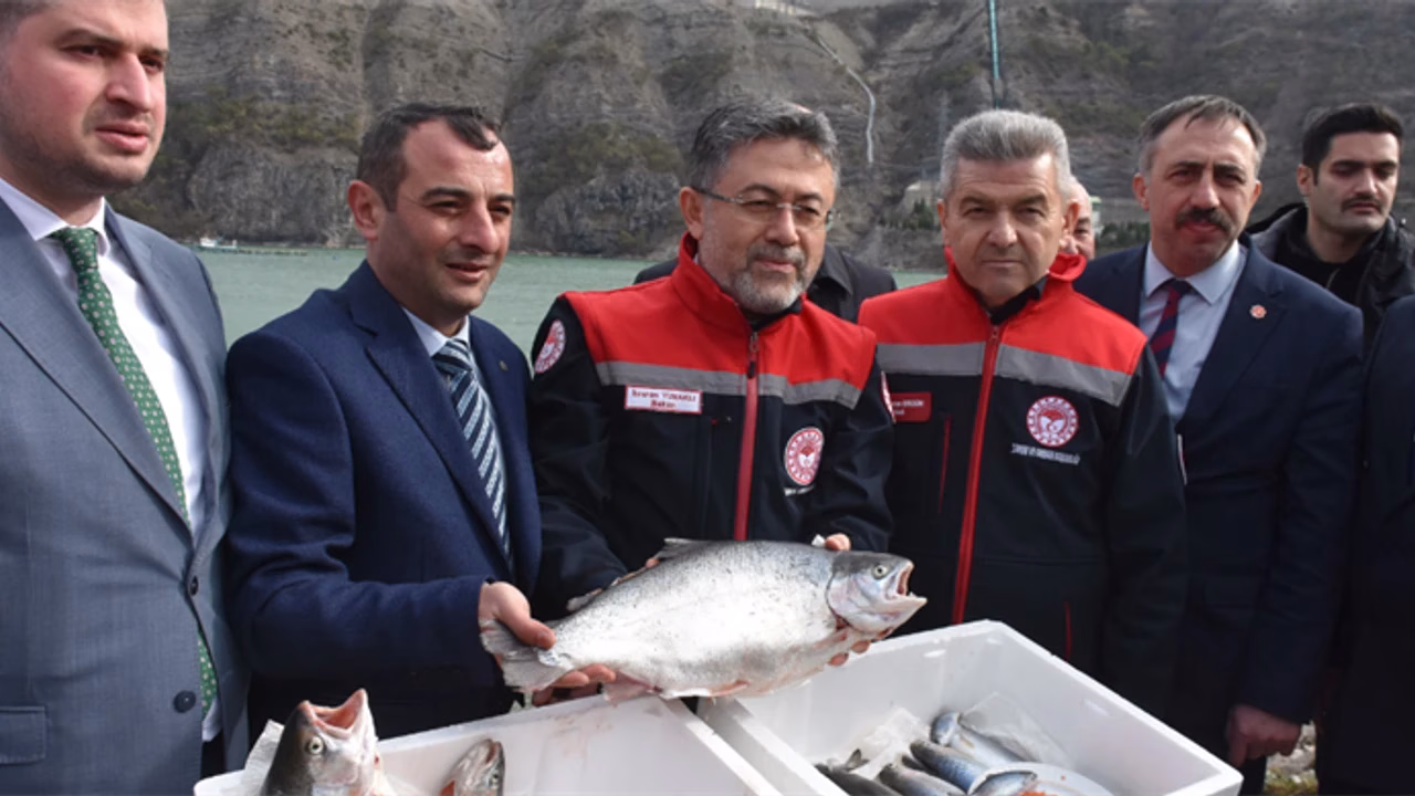 Tarım ve Orman Bakanı İbrahim Yumaklı, Türkiye’nin 2025’te su ürünleri