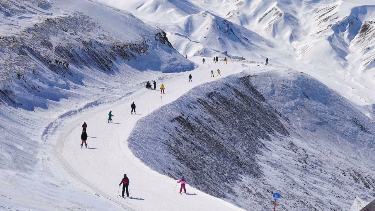 Türkiye genelindeki kayak merkezleri arasında en fazla kar kalınlığı 211