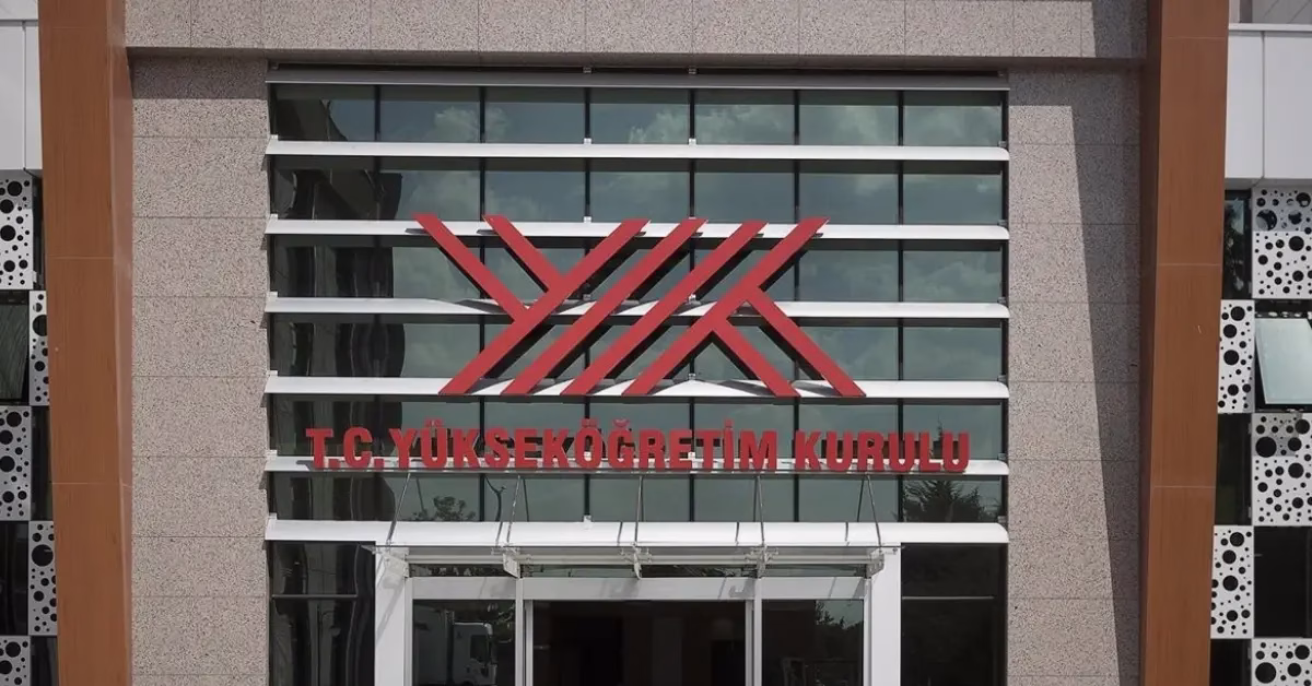 Yükseköğretim Kurulu (YÖK), üniversite kontenjanlarına ilişkin yeni düzenlemeyi duyurdu. Kaynak