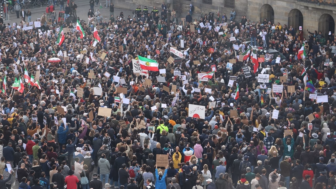 Avrupa Birliği (AB) üyesi birçok ülke, İran’da artan protestolar ve