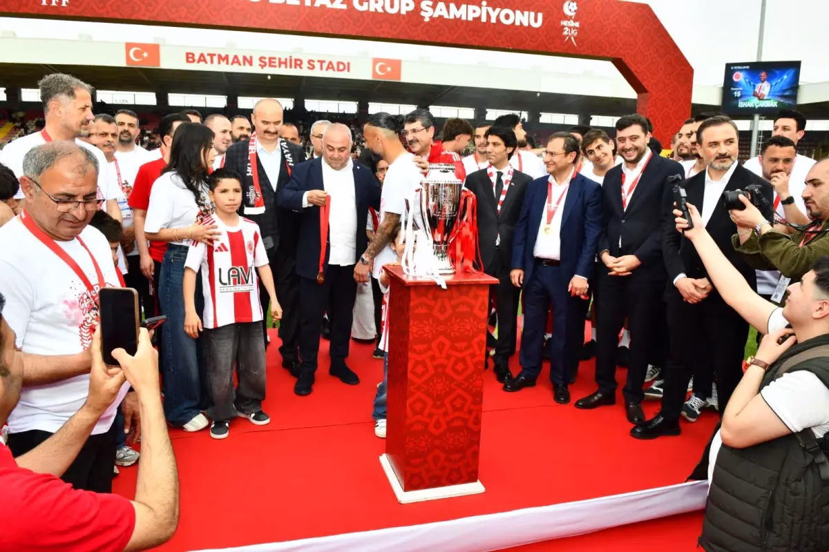 Batman Stadyumu’nda Kepez Spor Futbol A.Ş. ile oynanan 38. hafta