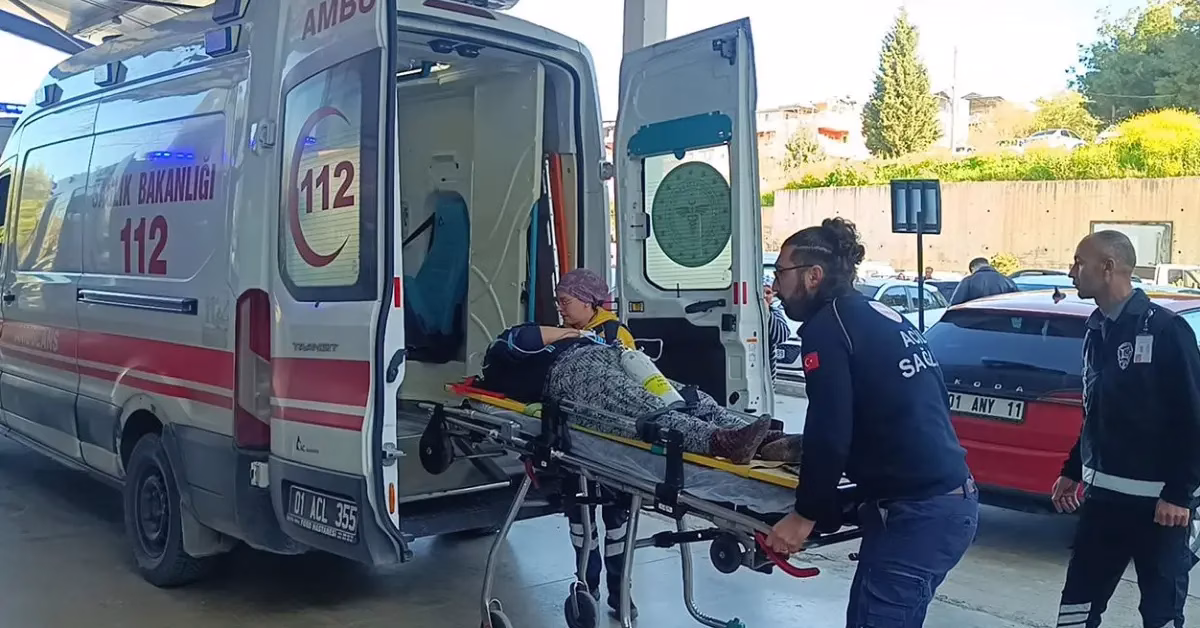 ADANA-BHA Yaralıların hastaneye kaldırıldığı ve hayati tehlikelerinin bulunmadığı bildirildi. Kaza,
