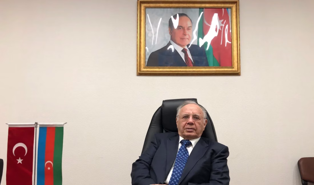 Hasan Hasanov, Zengezur Koridoru’nun 100 yıllık hedef olduğunu açıkladı ANKARA – BHA Azerbaycan Kars Başkonsolosluğu’nda düzenlediği basın toplantısında, Azerbaycan’ın
