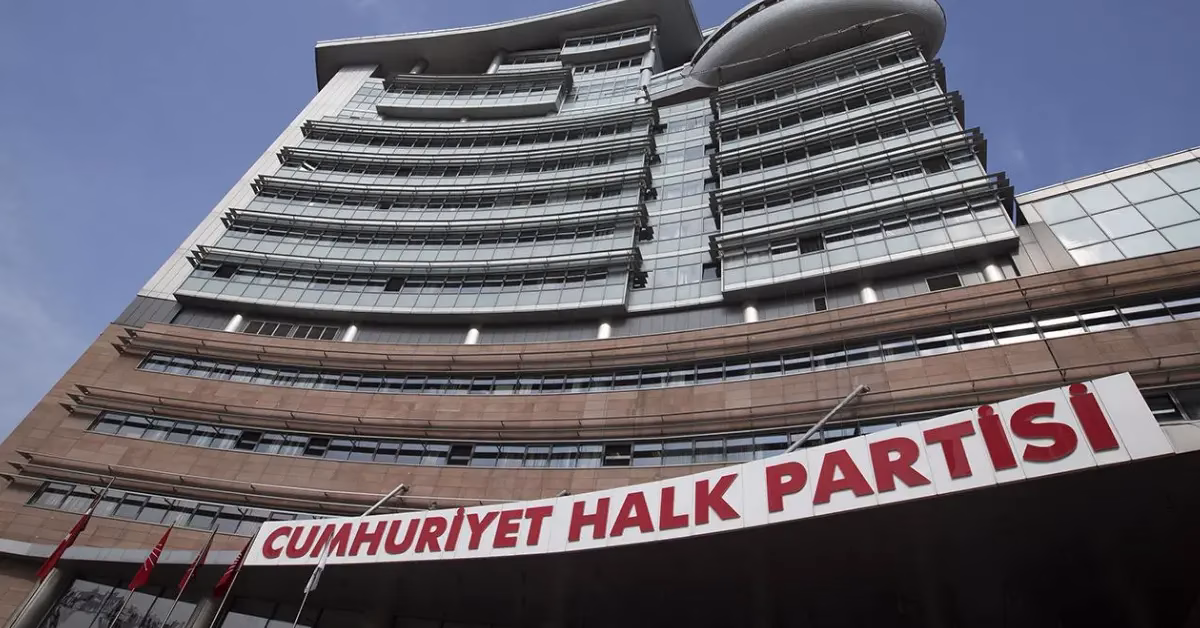 ANKARA-BHA Kararla birlikte CHP’de kurultay tartışmaları yeniden gündemin merkezine oturdu.