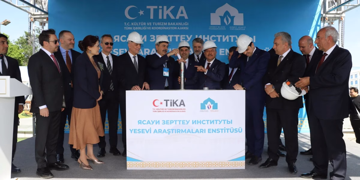 Kazakistan ziyaretinde Cumhurbaşkanı Recep Tayyip Erdoğan’a eşlik eden Türk Devletleri