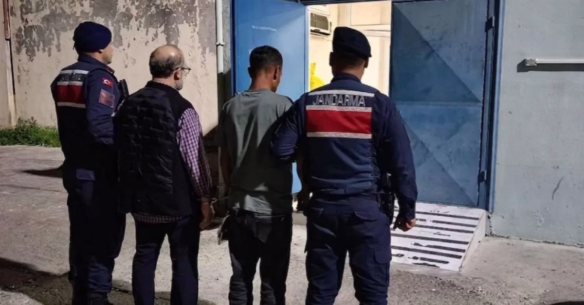 ADANA-BHA Jandarma ekiplerinin düzenlediği operasyonda yakalanan 3 şüpheliden 2’si tutuklandı.