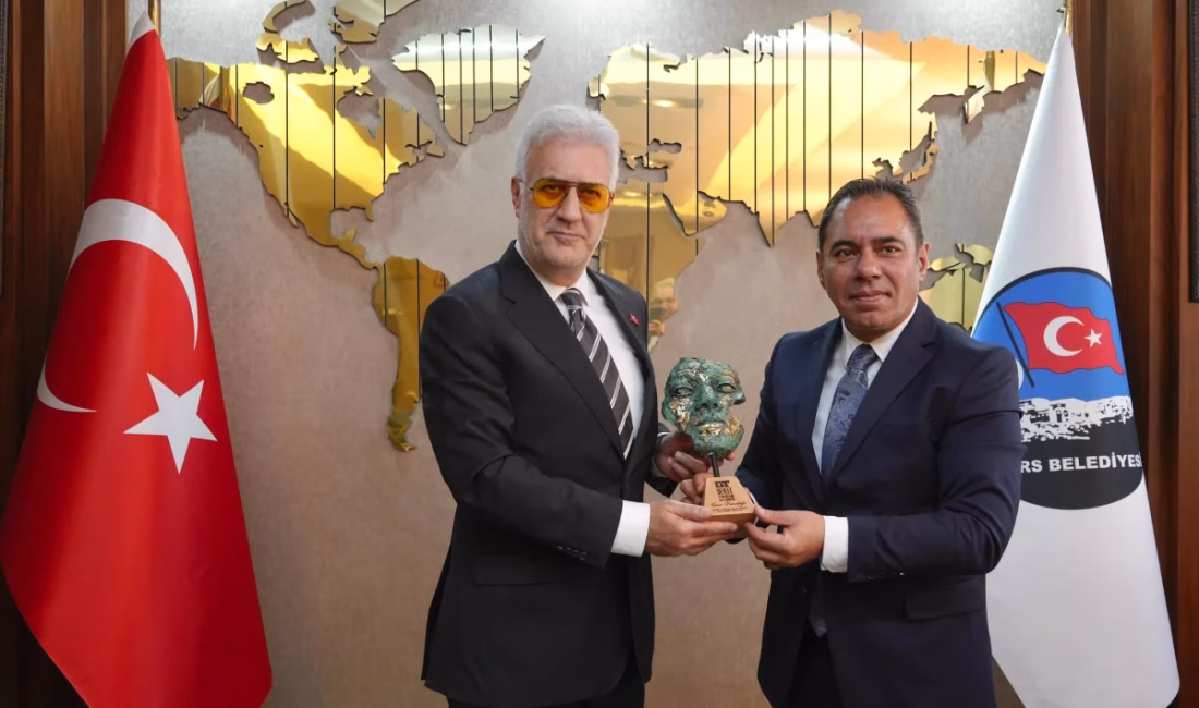 Devlet Tiyatroları Genel Müdürü ve Karslı hemşehrimiz Tamer Karadağlı, Kars
