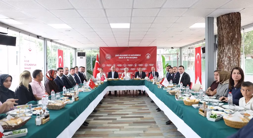 MUŞ – BHA Aile ve Sosyal Hizmetler Bakanı Mahinur Özdemir