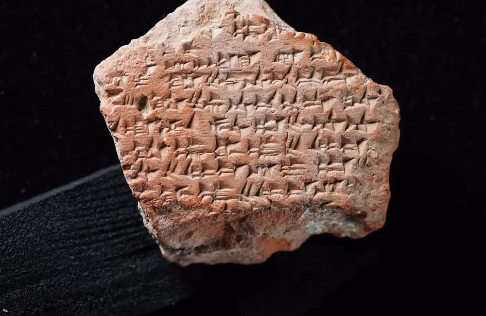 Çorum’daki Hitit başkenti Hattuşa’da bulunan çivi yazılı tablet parçasının, Kadeş