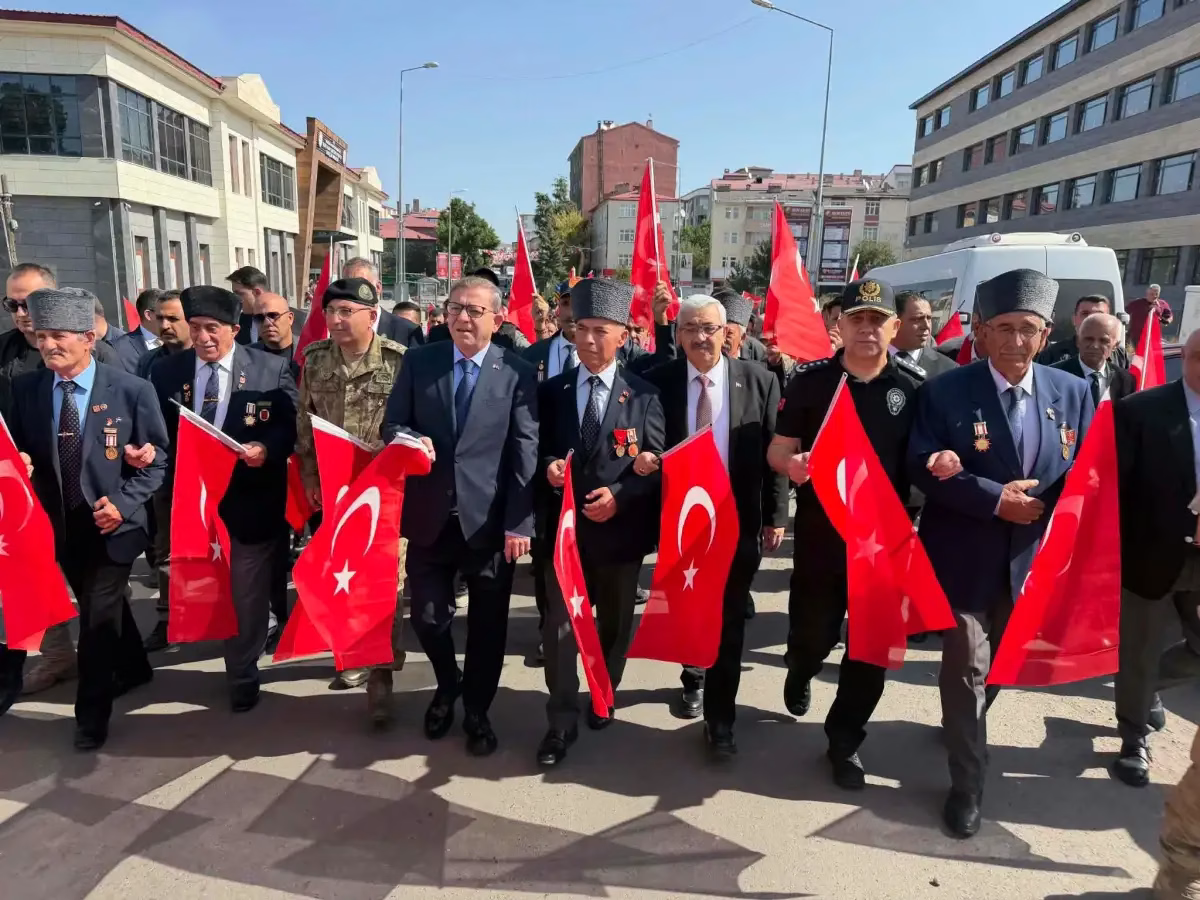 Kars’ta 19 Eylül Gaziler Günü vesilesiyle “Kahramanlarla Kardeşlik Yolunda” temasıyla