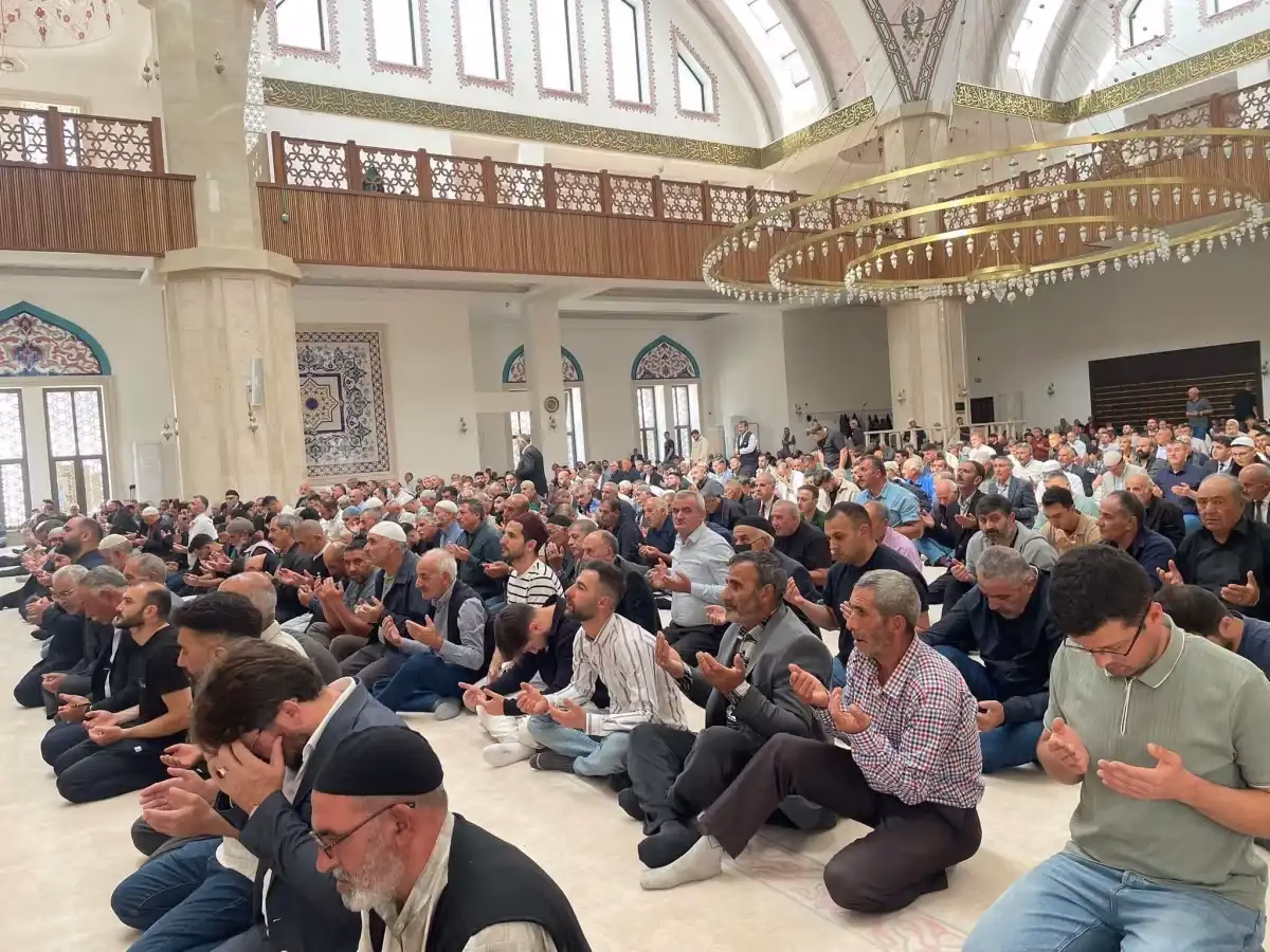 Kars’ta 19 Eylül Gaziler Günü etkinlikleri kapsamında, vatan uğruna canlarını