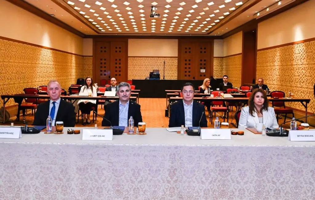 Özçelik-İş ile MESS arasında diyalog toplantısı İSTANBUL – BHA Özçelik-İş Sendikası ile Türkiye Metal Sanayicileri Sendikası