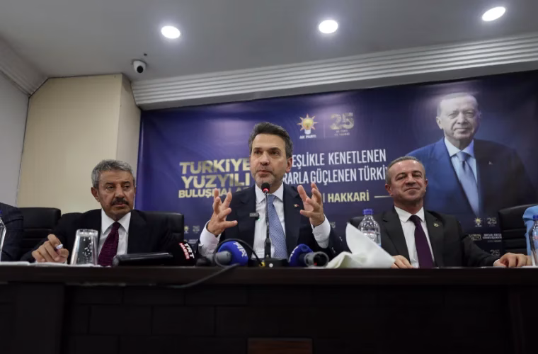 HAKKÂRİ – BHA Enerji ve Tabii Kaynaklar Bakanı Alparslan Bayraktar,