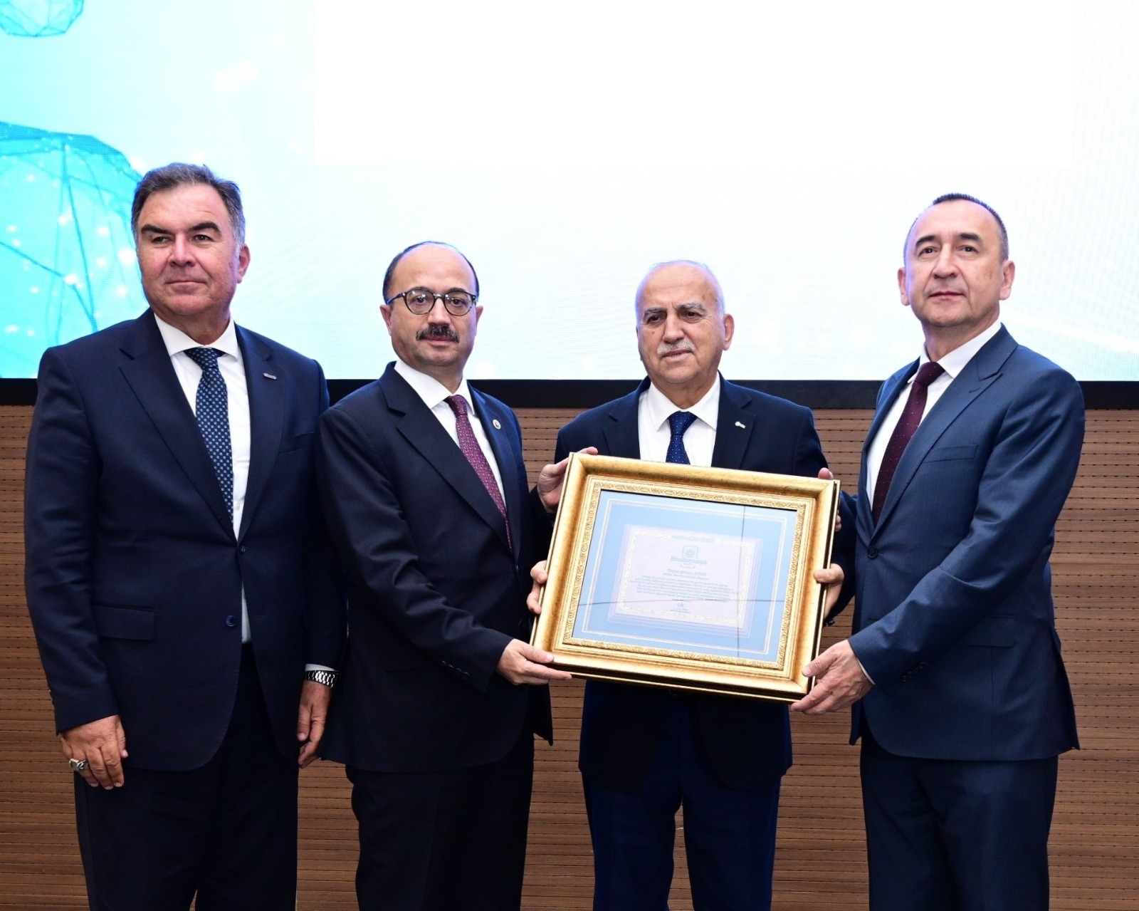 Özbekistan'daki Türk yatırımları 8 milyar doları aştı 23 1793033454 edtr 6adf84eec585f3.75940851