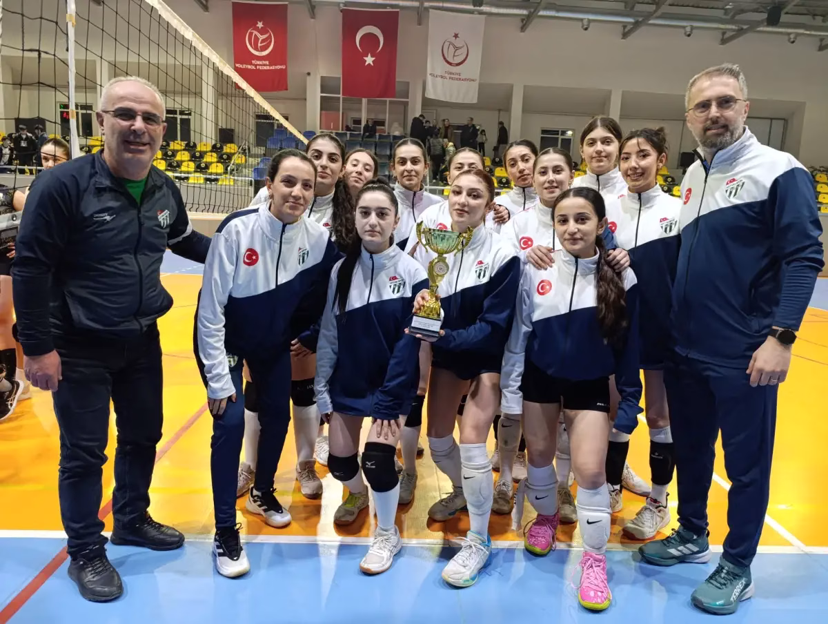  Bayram SARAYOĞLU / BHA – ARTVİN Artvin Kulüpler Arası Genç