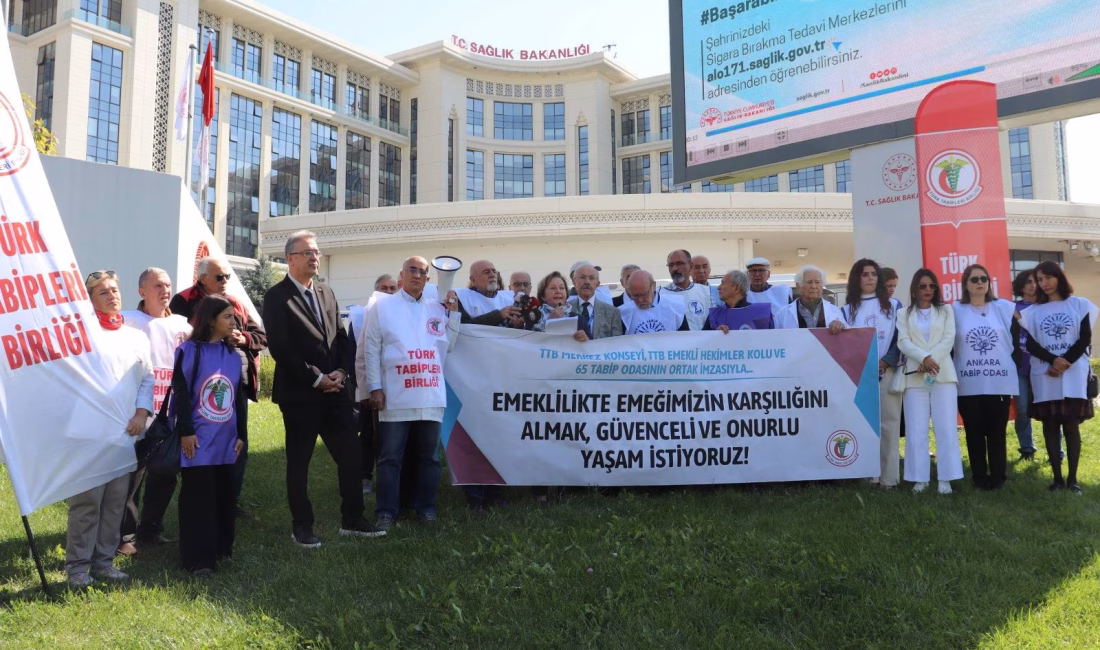 Basın açıklamasına TTB Merkez Konseyi Başkanı Dr. Pınar Saip, Merkez